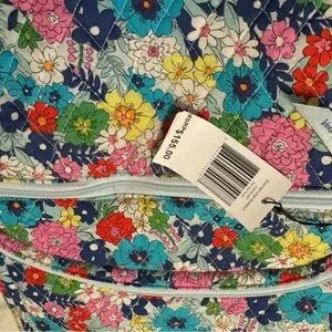 Vera Bradley | Bags | Nwt Vera Bradley 2366u67 Essential  display picture 1